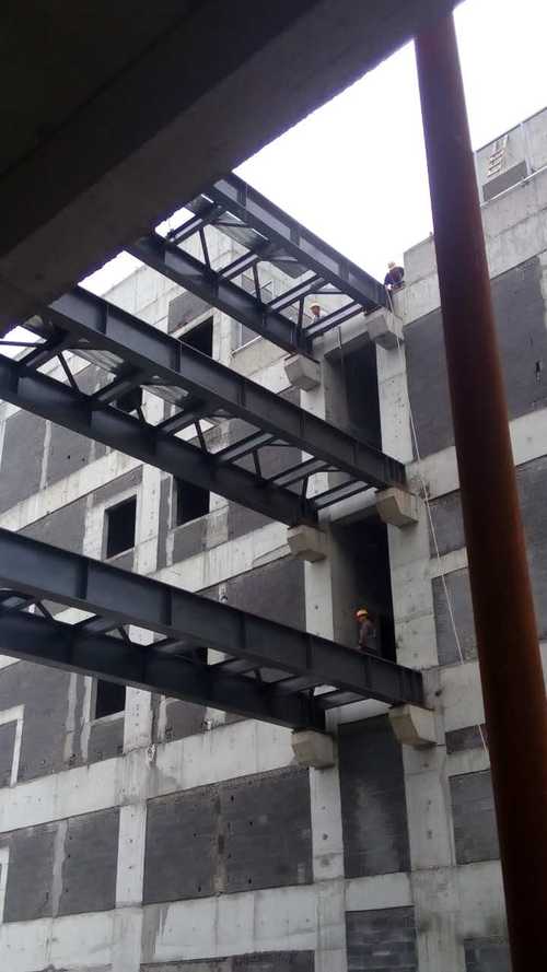 凯利恒工程设计方案 凯利恒-三层钢结构连廊设计方案 本工程位于北京